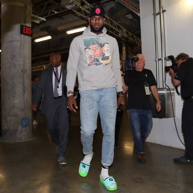 篮板让太阳 篮板让太阳